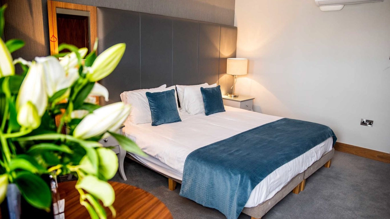 riverside-accessible-room-2