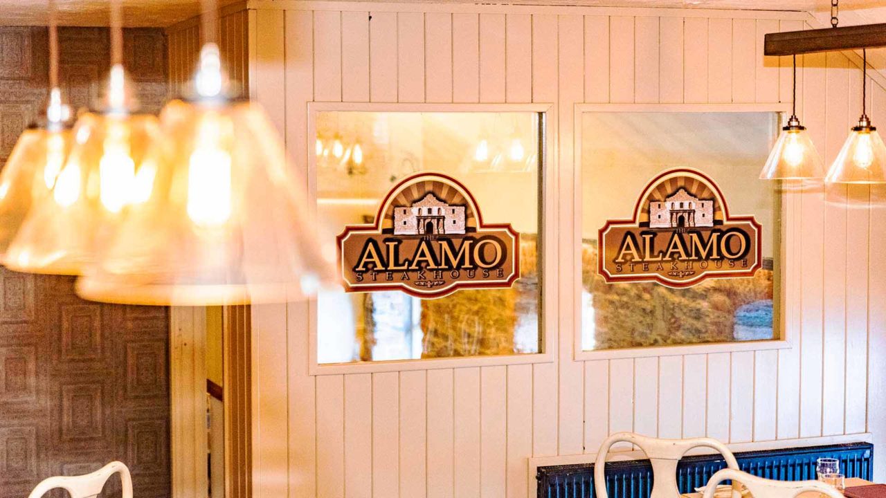 riverside_park_hotel_alamo_restaurant_window