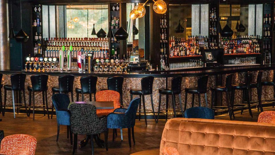 riverside-park-hotel-bar-2