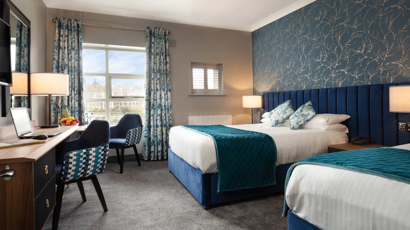 riverside-park-hotel-blue-room