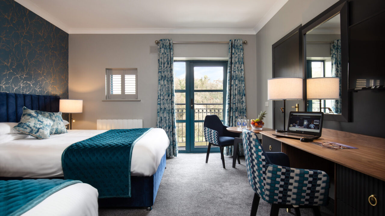 riverside-park-hotel-balcony-room