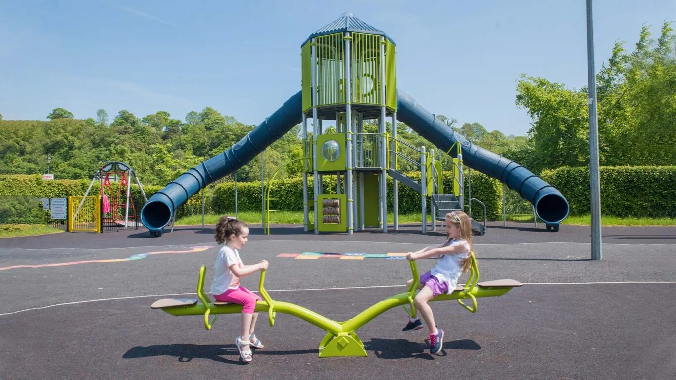 riverside-park-hotel-playground
