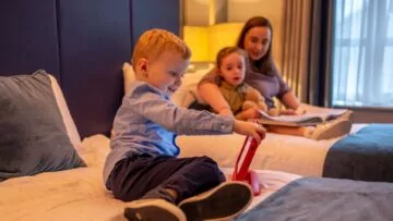 Standard Family 2 Adults 2 Children