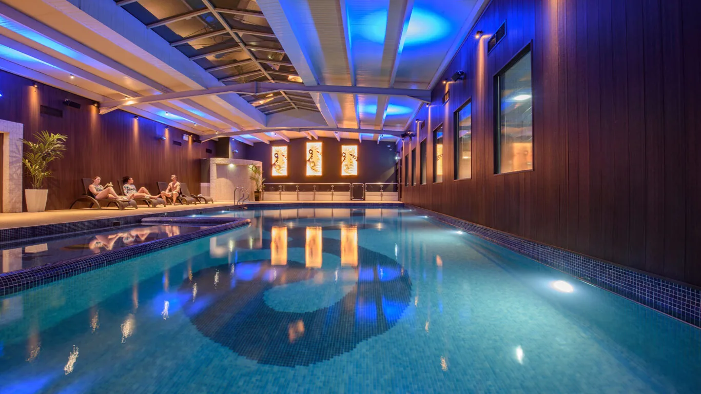 Lounge-Chairs-Swimming-Pool-RPH